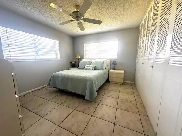 2779 E Emory DR A, West Palm Beach, FL 33415