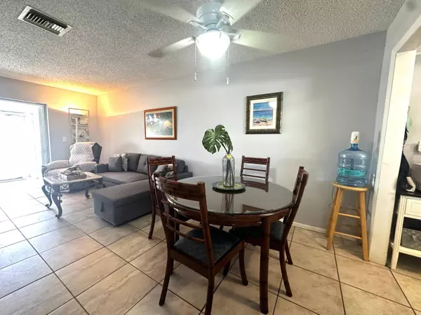 2779 E Emory DR A, West Palm Beach, FL 33415