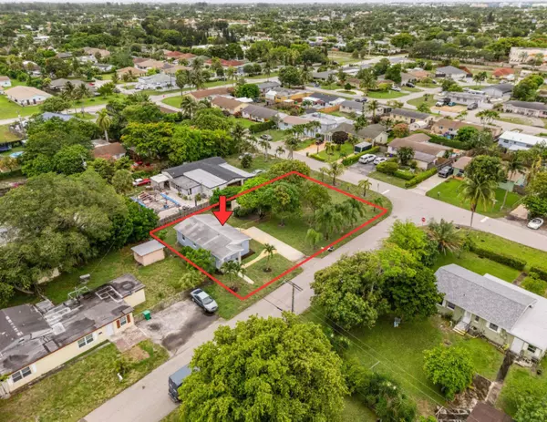 1858 Muskogee RD, Palm Springs, FL 33406