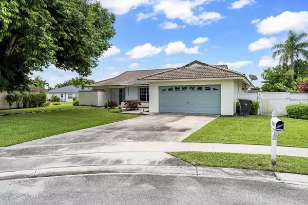 2821 Belmore CT, Wellington, FL 33414