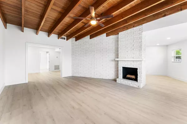 7531 Edgewater CIR, Lake Clarke Shores, FL 33406