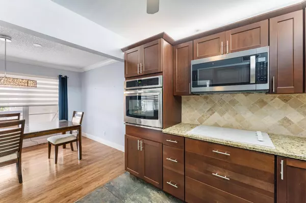 202 Wellington A, West Palm Beach, FL 33417