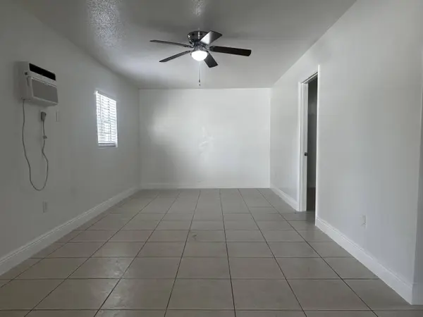 3874 N 7th AVE 3878, Palm Springs, FL 33461