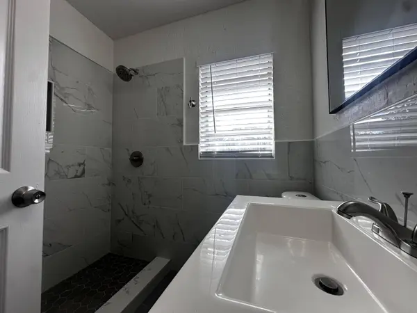 3874 N 7th AVE 3874, Palm Springs, FL 33461