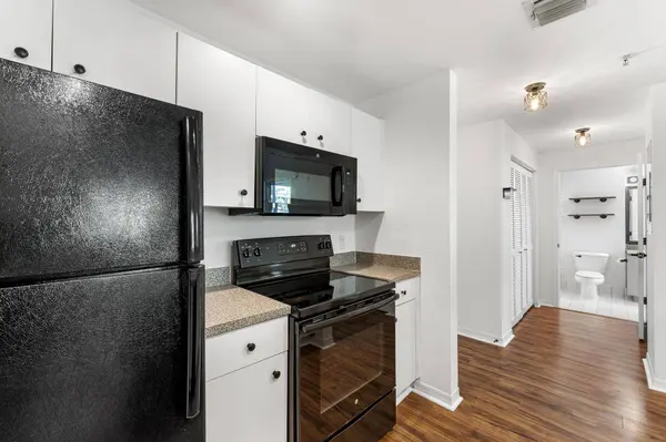1805 N Flagler DR 311, West Palm Beach, FL 33407