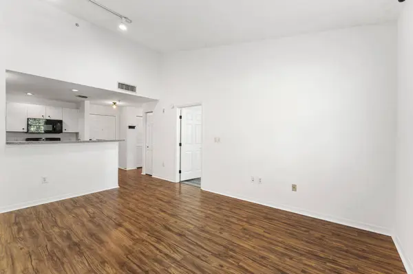 1805 N Flagler DR 311, West Palm Beach, FL 33407