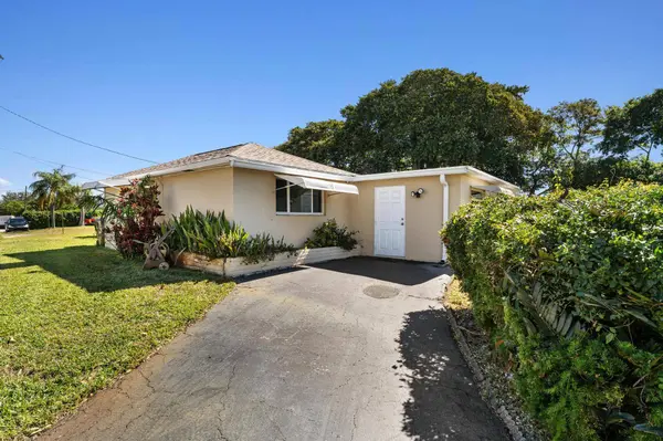 1812 High Ridge RD, Lake Worth, FL 33461