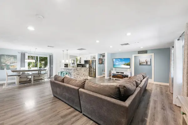 7400 Clarke RD, Lake Clarke Shores, FL 33406