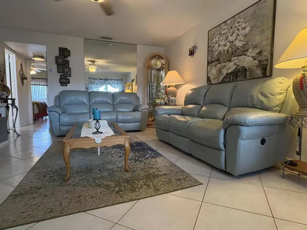 175 Bedford G, West Palm Beach, FL 33417