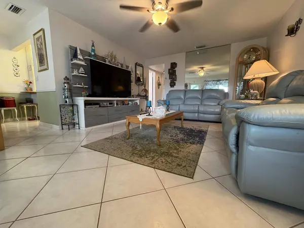 175 Bedford G, West Palm Beach, FL 33417