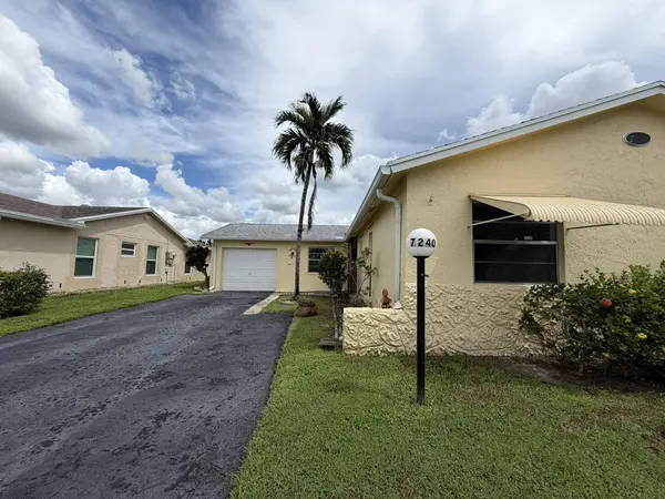 7240 Pineforest CIR