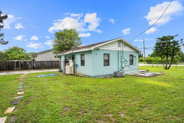 6368 Bishoff RD, West Palm Beach, FL 33413