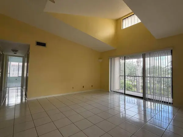202 Foxtail DR #H3, Greenacres, FL 33415