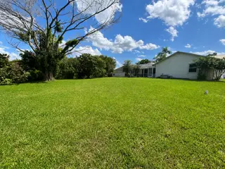 2341 SW Lawford St, Port St Lucie, FL 34953-2273