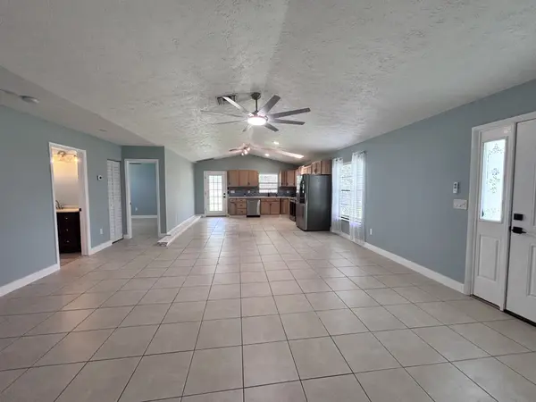 1573 SW Dycus Ave, Port St Lucie, FL 34953-5252