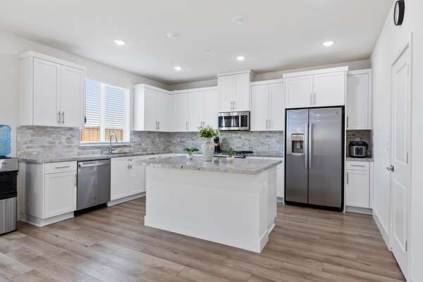 Tracy, CA 95377-7767,3903 Renton Pl