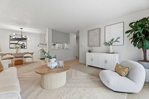 1305 Webster St #202, Alameda, CA 94501-3827