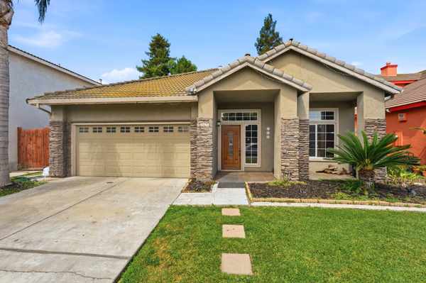 5421 Indian Ridge Ln, Salida, CA 95368-9077