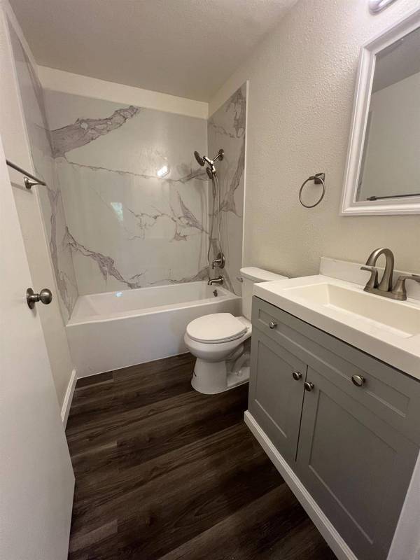 4332 Pacific AVE #80, Stockton, CA 95207