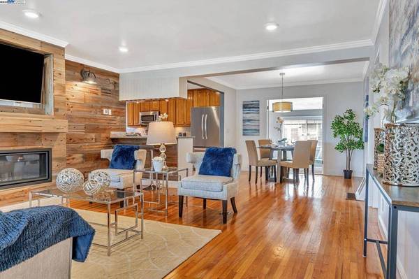 820 9Th Ave, Redwood City, CA 94063