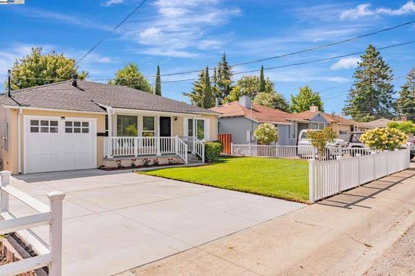 820 9Th Ave, Redwood City, CA 94063