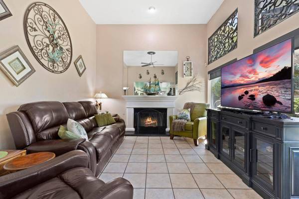 5120 Soave LN, Salida, CA 95368