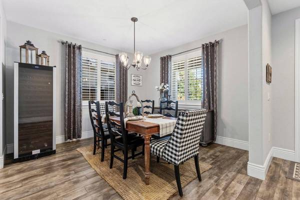 1182 Aartman DR, Ripon, CA 95366