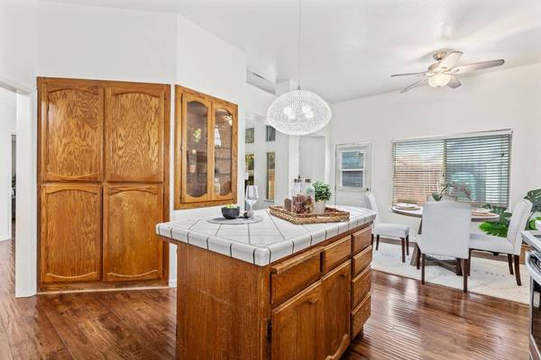 1161 Champagne LN, Manteca, CA 95337