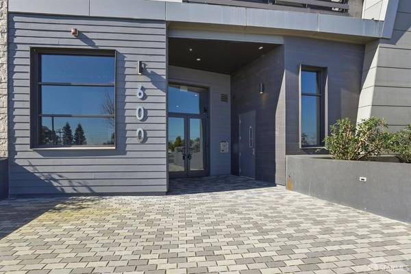 600 El Camino Real RD #302, Belmont, CA 94002