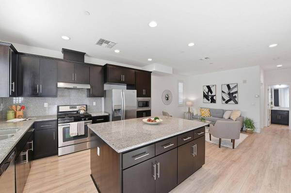 968 Almaden LN, San Jose, CA 95125