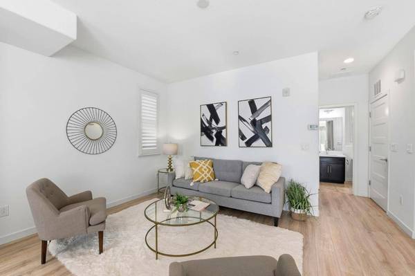 968 Almaden LN, San Jose, CA 95125