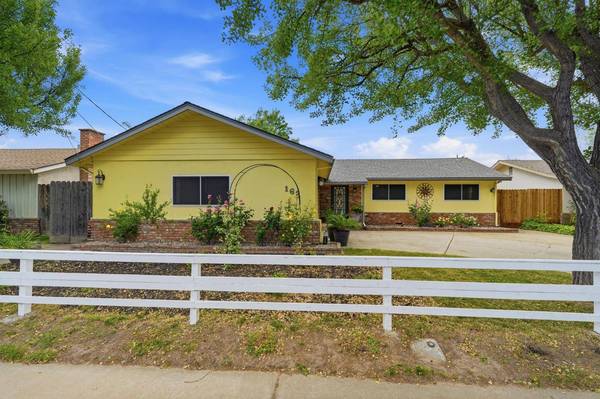 1623 Sandalwood DR, Modesto, CA 95350