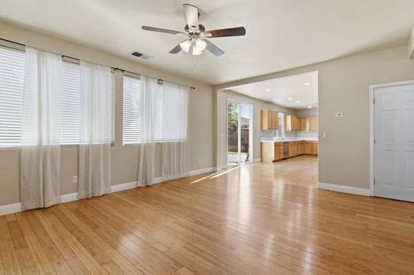 2140 Gibralter CT, Tracy, CA 95377