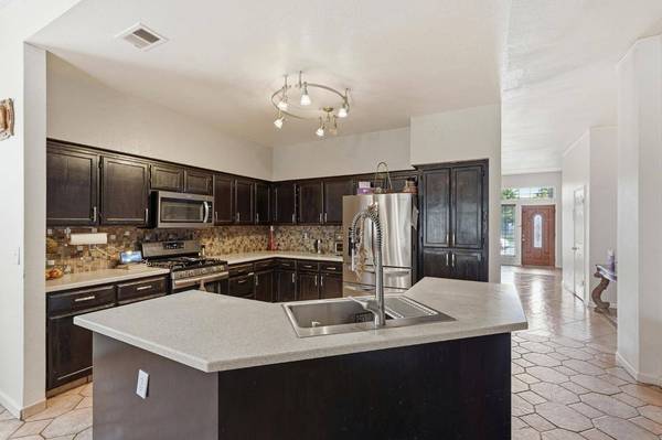 5421 Indian Ridge LN, Salida, CA 95368