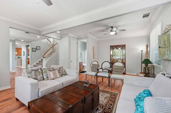 3112 Dovehouse LN, Modesto, CA 95355