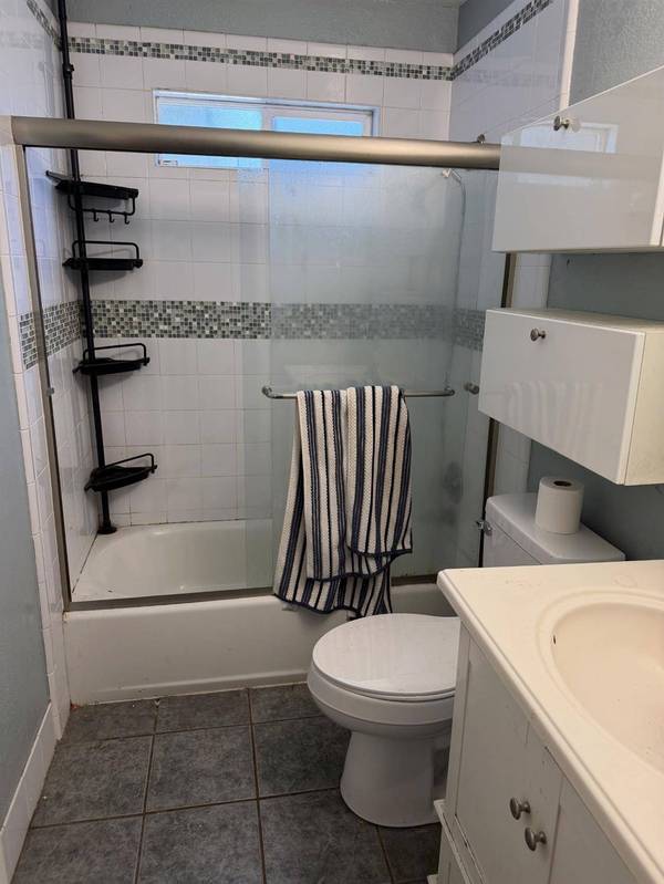 8918 Mcatee ST, Valley Springs, CA 95252