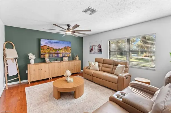 1030 13th ST SW, Naples, FL 34117