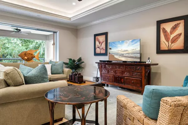 24 Hoolei Cir #T2, Kihei, HI 96753