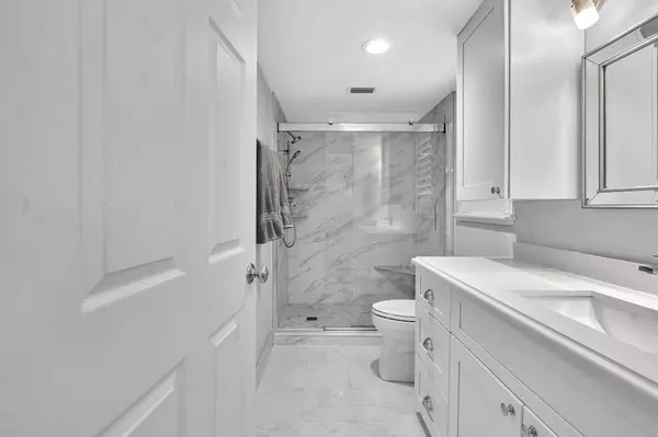 7286 Huntington LN 301, Delray Beach, FL 33446