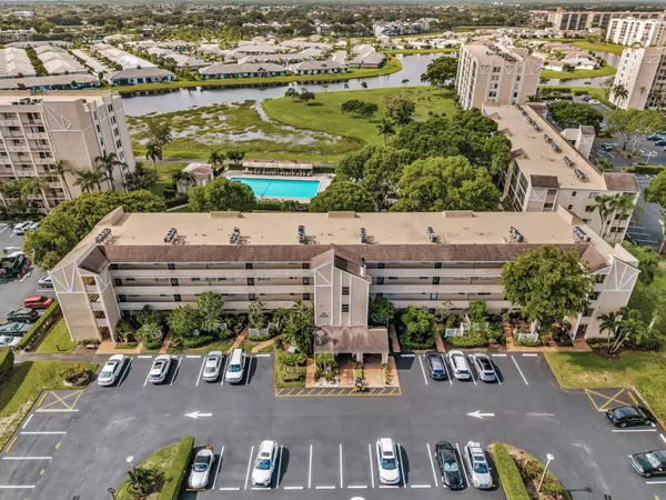 7286 Huntington LN 301, Delray Beach, FL 33446