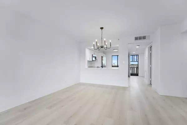 7076 Huntington LN 803, Delray Beach, FL 33446