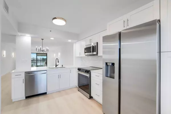 7076 Huntington LN 803, Delray Beach, FL 33446