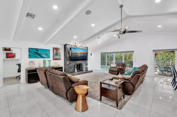 20104 Back Nine DR, Boca Raton, FL 33498