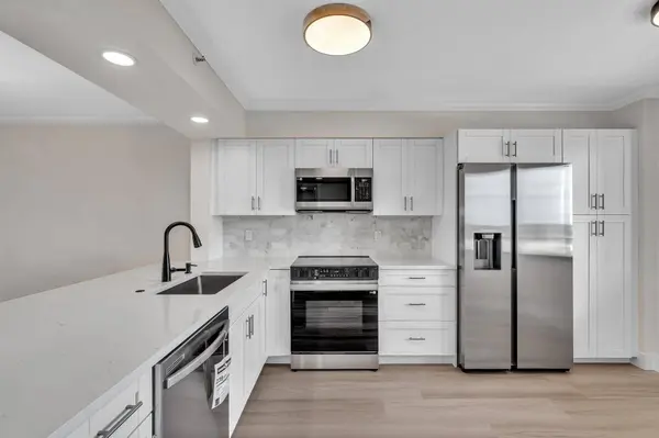 7076 Huntington LN #803, Delray Beach, FL 33446