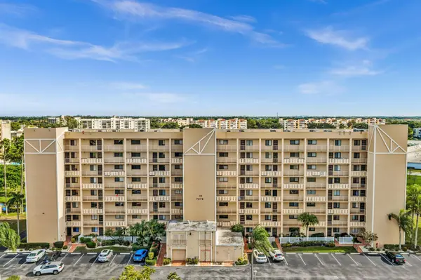 7076 Huntington LN #803, Delray Beach, FL 33446