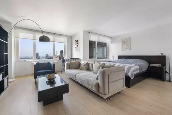 322 W 57TH Street #39U, Manhattan, NY 10019