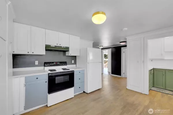 8036 274th ST NW, Stanwood, WA 98292