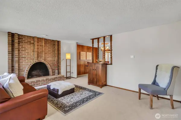 14005 20th PL W, Lynnwood, WA 98087