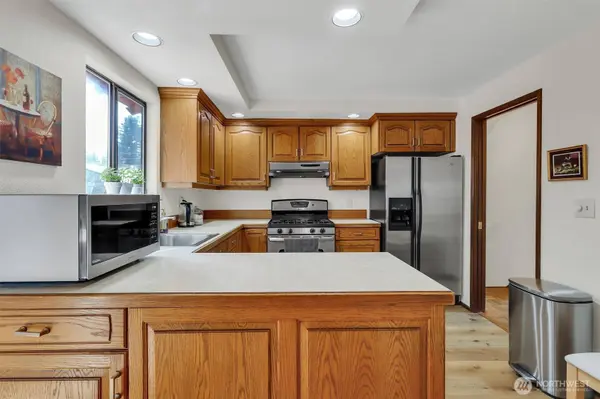 14005 20th PL W, Lynnwood, WA 98087