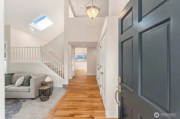 12470 NE 162nd ST, Woodinville, WA 98072